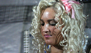 Звезда "Дома-2" осталась без одежды Звезда "Дома-2" осталась без одежды