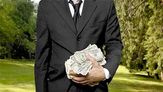 Браун хочет купить доверие британцев Браун хочет купить доверие британцев