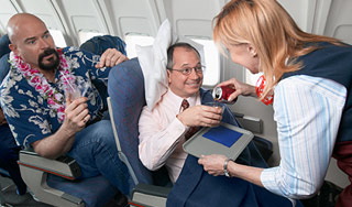 Авиапассажиров кормили опасными обедами Авиапассажиров кормили опасными обедами