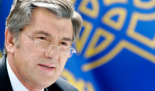 Ющенко разогнал неугодный суд Киева Ющенко разогнал неугодный суд Киева