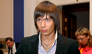 Стаса Пьеху мучает совесть из-за девушки Стаса Пьеху мучает совесть из-за девушки