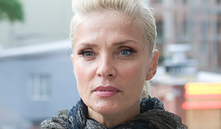 Певицу Лайму Вайкуле лишают дома Певицу Лайму Вайкуле лишают дома