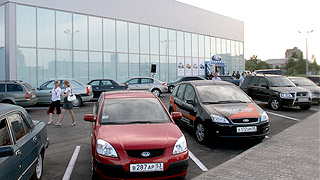 Российский авторынок завершит год скидками Российский авторынок завершит год скидками