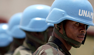 В Судане похитили китайских нефтяников В Судане похитили китайских нефтяников