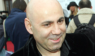 Пригожин выставляет Валерию напоказ Пригожин выставляет Валерию напоказ