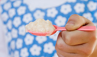 Школьница накормила подруг "Пемолюксом" Школьница накормила подруг "Пемолюксом"