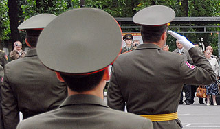 Прапорщики покидают армию России Прапорщики покидают армию России