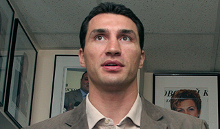 Кличко бросил вызов Ленноксу Льюису Кличко бросил вызов Ленноксу Льюису