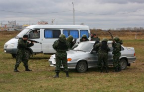 СОБРу исполнилось 15 лет Фото Алексея МАКАРЕЕВА, пресс-служба УВД по Брянской области