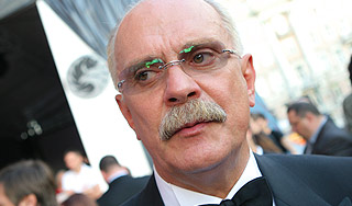 С Михалковым расплатились за Такеши Китано С Михалковым расплатились за Такеши Китано