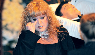 Пугачева стала певицей из любви к Магомаеву Пугачева стала певицей из любви к Магомаеву