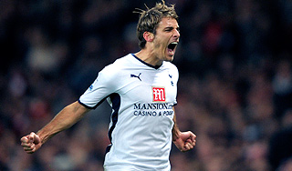 "Тоттенхэм" чудом спасся в лондонском дерби "Тоттенхэм" чудом спасся в лондонском дерби