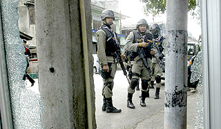 В Таиланде взорвали лагерь оппозиции В Таиланде взорвали лагерь оппозиции