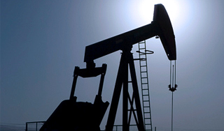 Нефть возвращает утраченные позиции Нефть возвращает утраченные позиции