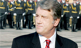 Ющенко причислили к лику святых Ющенко причислили к лику святых