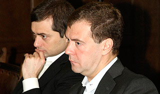 Медведев поручил аграриям накормить мир Медведев поручил аграриям накормить мир