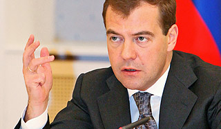 Медведев предупредил россиян о трудностях Медведев предупредил россиян о трудностях