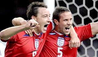 Сборная Англии победила Германию в Берлине Сборная Англии победила Германию в Берлине