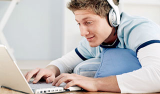 Россияне меняют книги на Интернет Россияне меняют книги на Интернет