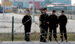 Полицейских накажут за пытки правозащитника Полицейских накажут за пытки правозащитника