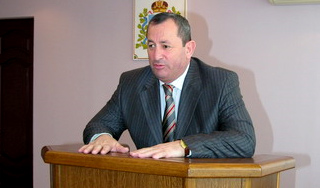 Преступники расстреляли мэра Владикавказа Преступники расстреляли мэра Владикавказа