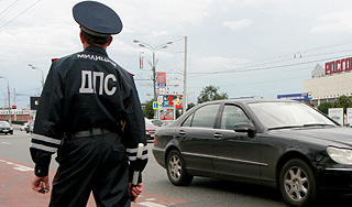 ГИБДД отнимает машины на дороге ГИБДД отнимает машины на дороге