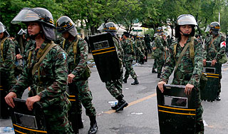 Таиланду предлагают военный переворот Таиланду предлагают военный переворот