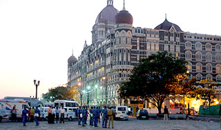 Мумбаи атаковали пакистанские боевики Мумбаи атаковали пакистанские боевики