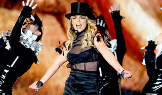 Бритни Спирс украла костюм Мадонны Бритни Спирс украла костюм Мадонны