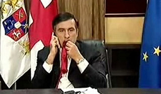 Саакашвили рассказал про галстук и бегство Саакашвили рассказал про галстук и бегство