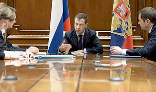 Медведев готовит атаку на коррупцию Медведев готовит атаку на коррупцию