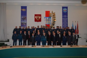 Итоги года подвели в Брянске территориальные органы МЧС ЦФО Участники соборов в Хрустальном зале администрации области. Фото Владимира Горовых