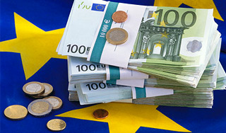 Курс евро преодолел исторический рекорд Курс евро преодолел исторический рекорд