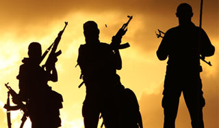 В Чечне расстреляли двух милиционеров В Чечне расстреляли двух милиционеров