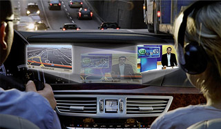 Mercedes изобрел чудо-экран для двоих Mercedes изобрел чудо-экран для двоих