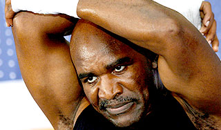 Холифилд требует от Валуева реванша Холифилд требует от Валуева реванша