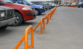 В Москве появились автолюбители-захватчики В Москве появились автолюбители-захватчики