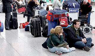 В Европе отменяют рейсы в Россию В Европе отменяют рейсы в Россию