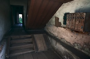 Жителям аварийного дома отказывают в расселении