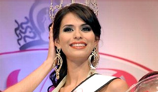 Королева красоты оказалась девушкой мафии Королева красоты оказалась девушкой мафии