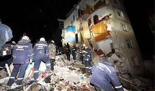 Медведев предложил Украине помощь флота Медведев предложил Украине помощь флота