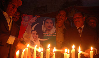 В Пакистане вспоминают Беназир Бхутто В Пакистане вспоминают Беназир Бхутто