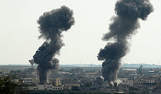 Медведев поручил помочь россиянам в Газе Медведев поручил помочь россиянам в Газе