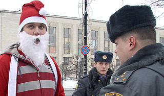 Дед Мороз ограбил магазин обуви в Уфе Дед Мороз ограбил магазин обуви в Уфе