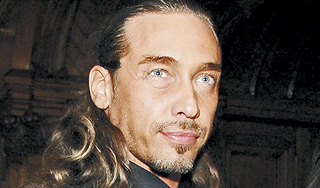 Муж Королевой обругал новое кино Муж Королевой обругал новое кино