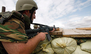 Грузия стягивает войска к Южной Осетии Грузия стягивает войска к Южной Осетии