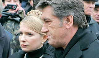 Ющенко и Тимошенко на грани отставки Ющенко и Тимошенко на грани отставки