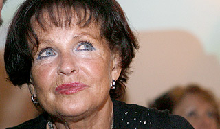 Наталья Фатеева выйдет замуж в 64 года? Наталья Фатеева выйдет замуж в 64 года?