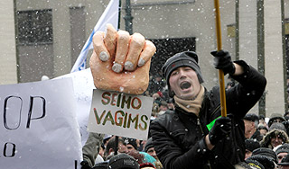 В Литве вспыхнули массовые беспорядки В Литве вспыхнули массовые беспорядки