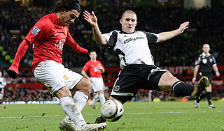 "Манчестер Юнайтед" ждет Павлюченко "Манчестер Юнайтед" ждет Павлюченко